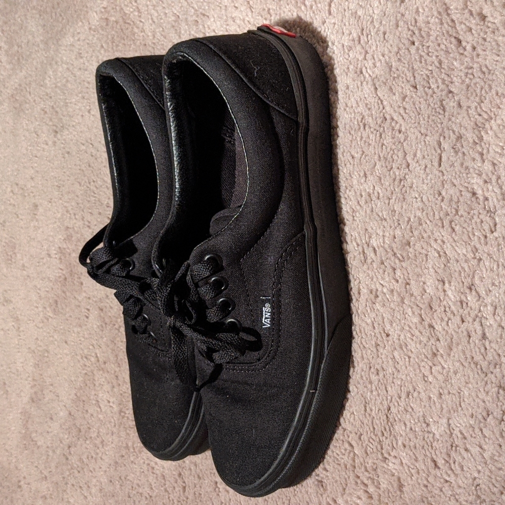 Vans black skate shoe men's 7 women's 8.5 - Picture 4 of 10